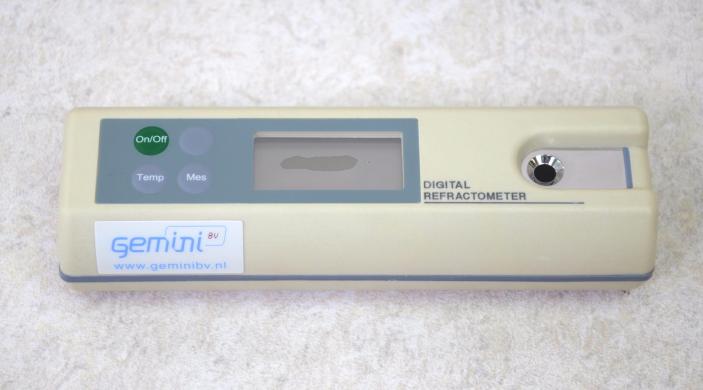 Euromex RD.5728 Digital Brix Refractometer-cover