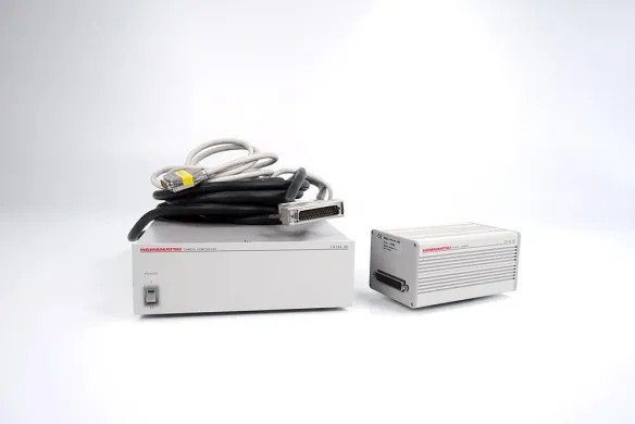 Hamamatsu Orca High-Resolution Digital Camera with Controller C4742-95 10NR