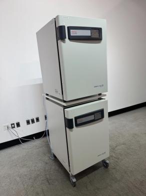 Thermo Scientific Heracell Vios 160i Doublestack CO2 Incubator-cover
