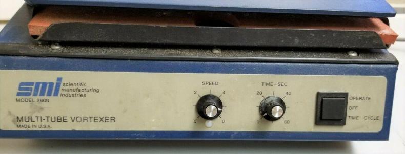SMI 2600 Multi-Tube Vortex Mixer for up to 50 tubes or three 96-well plates-cover