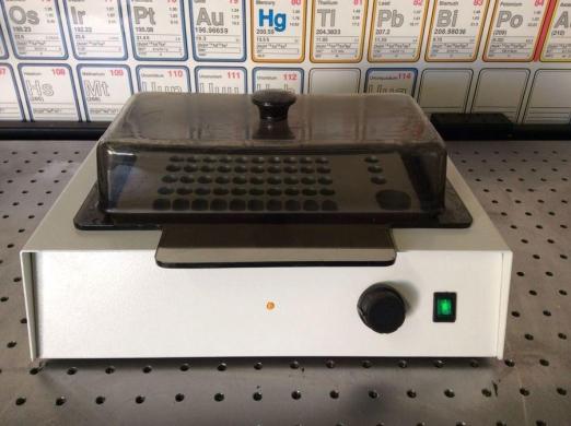 Gen-Probe DB94425 53-Well Dry Bath Block Heater with Analog Temperature Control-cover