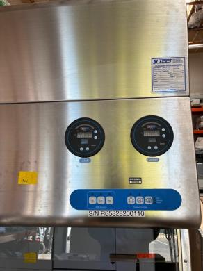 BD FACSAria Fusion High-Pressure Cell Sorter with 3-Laser Configuration (R/B/V)-cover