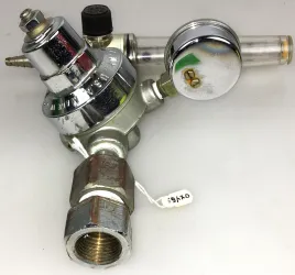 Ohio Medical 6700 Series Integrated Oxygen Flowmeter Regulator, 3 of 9