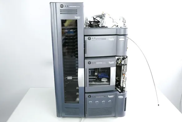 Waters ACQUITY UPLC HPLC System with SM, BSM, CM, and SO Sample Organizer