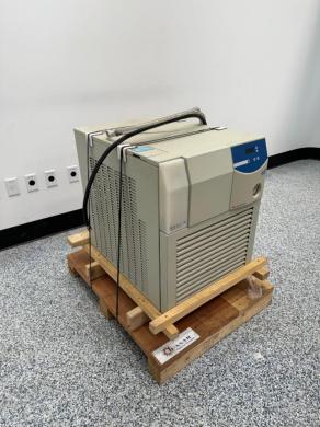 Thermo Neslab Merlin M150 Recirculating Chiller for Laboratory Temperature Control-cover