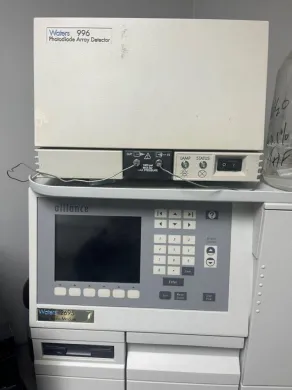 Waters HPLC Alliance 2695 with Photodiode Array Detector Model 996