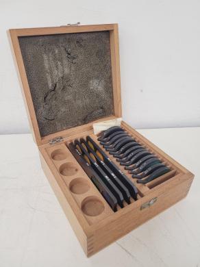 Leitz Wetzlar Microscope Filter Set with Wooden Box-cover