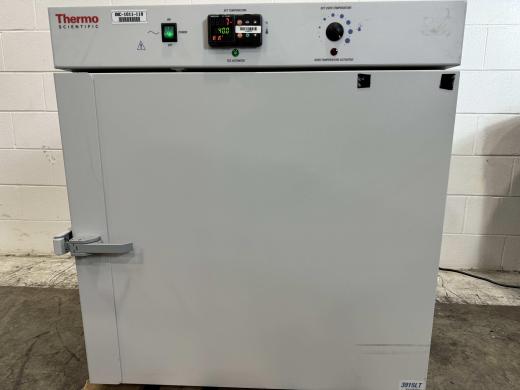 Thermo 3915LT Peltier Cooled Laboratory Incubator 185L, 15-40°C-cover
