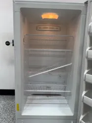 Frigidaire FFRU17B2QWD Upright Laboratory Refrigerator for Sample Storage, 2 of 4