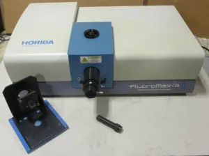 HORIBA FluoroMax-4, 3 of 5