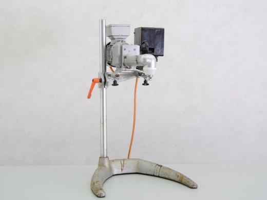 Heynau Labortechnik Overhead Stirrer for High-Viscosity Mixing with Siemens Motor-cover