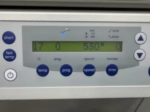 Eppendorf 5810R Refrigerated Centrifuge, 3 of 4