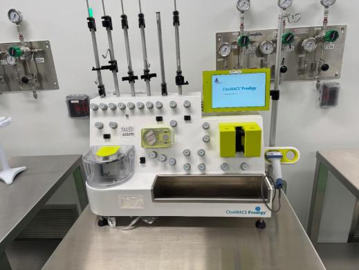 Miltenyi Biotec CliniMACS Prodigy Automated Cell Processing Platform for Integrated Cell Selection-cover
