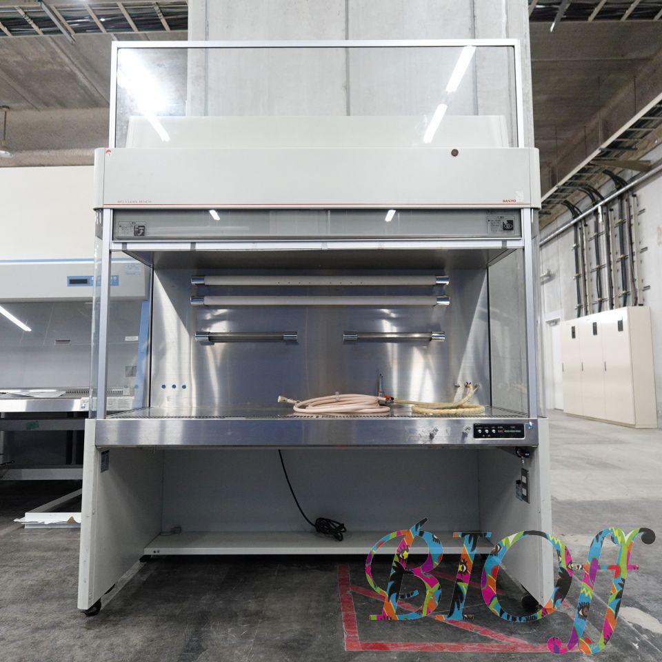 SANYO MCV-16BSF Biological Safety Cabinet (Bio Clean Bench)