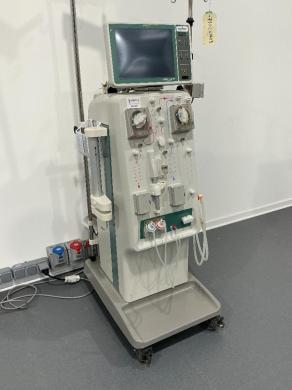 Nikkiso DBB-07 Hemodialysis Machine with Integrated Blood Pump and Dialysate Flow Control-cover