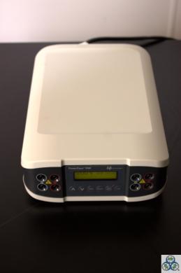 Life Technologies PowerEase 90W Electrophoresis Power Supply PS0090-cover