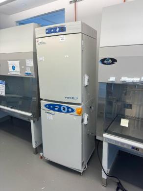 VWR Symphony Double Stack CO2 Incubator for Controlled Cell Culture-cover