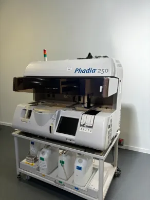 Phadia 250 Automated Immunoassay Analyzer for Allergy and Autoimmunity Diagnostics