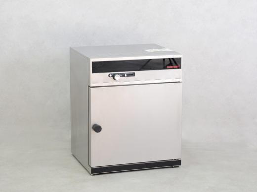 Memmert UNB400 Forced Convection Laboratory Drying Oven with Two Shelves-cover