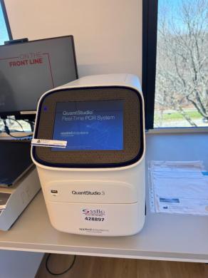 Applied Biosystems QuantStudio 3 Real-Time PCR System-cover