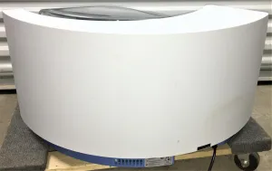 Thermo Scientific KingFisher Flex Automated Magnetic Particle Processor with 96 Deep Well Head, 7 of 8