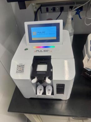 Formulatrix uPulse Miniature Tangential Flow Filtration (TFF) System-cover