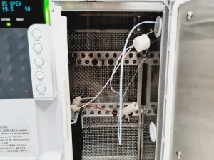 Shimadzu UFLC XR Prominence Ultra-Fast Liquid Chromatography with AB Sciex API 4000 Tandem Mass Spectrometer LC/MS/MS System, 36 of 99
