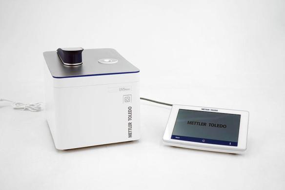 Mettler Toledo UV5 Nano UV-Vis Spectrophotometer with Cuvette Port and NanoDrop Module (2023)-cover