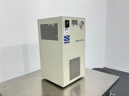 Neslab Aeroflow 500 Laboratory Recirculating Chiller with Integrated Pressure Gauge-cover