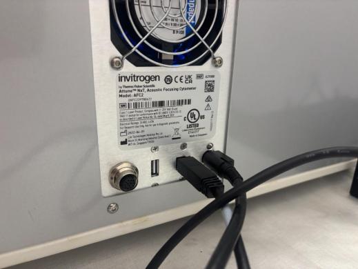 Invitrogen Attune NxT Acoustic Focusing Cytometer 2 with 3 Lasers (B3-R3-V6)-cover