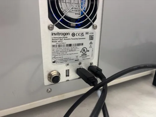 Invitrogen Attune NxT Acoustic Focusing Cytometer 2 with 3 Lasers (B3-R3-V6)