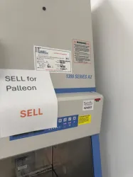 Thermo 1300 Series A2 Model 1375 4-Foot Class II Type A2 BioSafety Cabinet, 3 of 3
