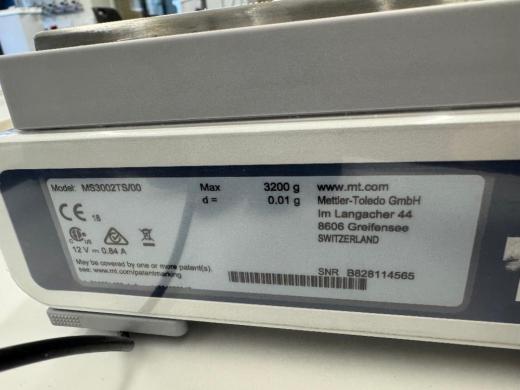 Mettler Toledo MS3002TS/00 Precision Digital Laboratory Scale-cover