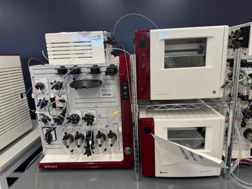 GE Healthcare ÄKTA pure 150M Fast Protein Liquid Chromatography (FPLC) System-cover
