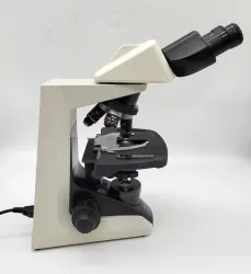 Nikon E200 LED Compound Microscope with 4x, 10x, 40x, and 100x Oil Immersion Objectives, 2 of 4