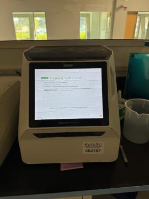 Bio-Rad Gel Doc Go Imaging System for Nucleic Acid and Protein Gel Documentation-cover