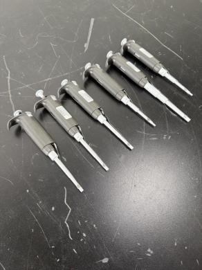 VWR Single-Channel Adjustable Pipettes Set with Assorted Volume Ranges (6 pcs)-cover