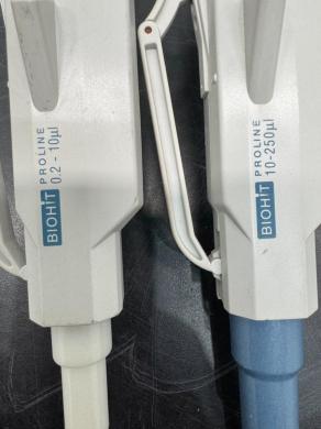 Biohit Proline Electronic Single-Channel Pipettes 0.2–10 µL and 10–250 µL Set of 2-cover