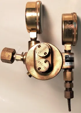 Air Liquide Liquid Air Carbon Dioxide Brass Regulator (CGA 580)