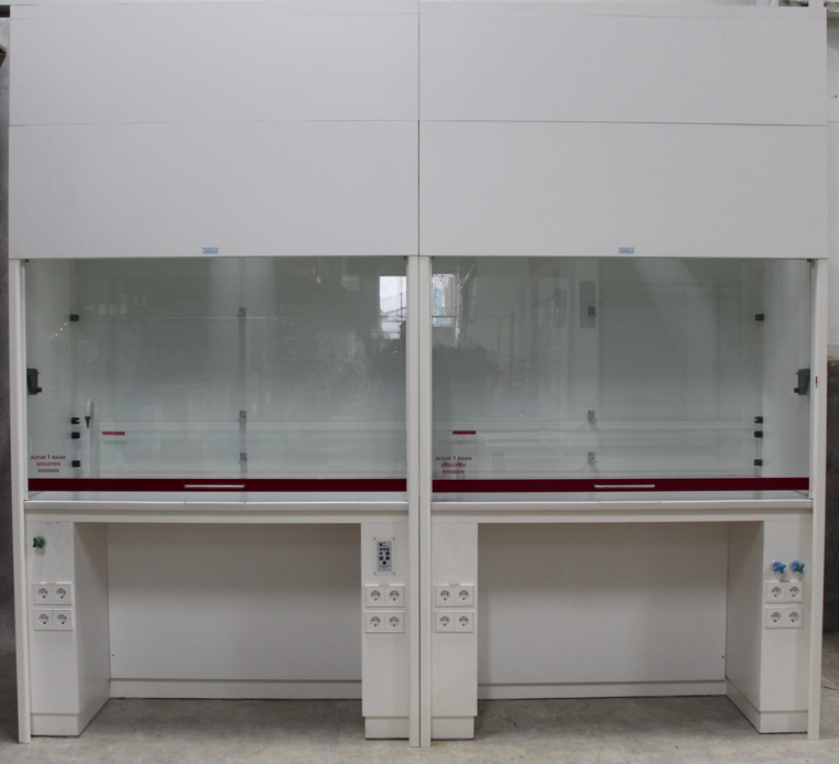 Potteau Double 1500 Pass-Through Laboratory Fume Hood with Large Opening