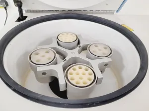IEC CL3-R Bench Top Centrifuge with Rotor, 12 of 17