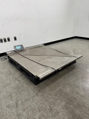 Mettler Toledo ICS685 Floor Scale with 48x48 inch Stainless Steel Platform and Digital Indicator