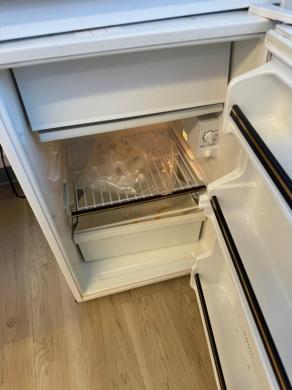 VWR Undercounter Refrigerator-cover