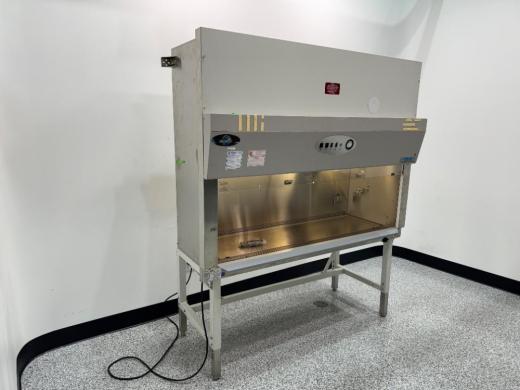 Nuaire LabGard ES 6' Class II Biosafety Cabinet for Containment and Sterile Work-cover