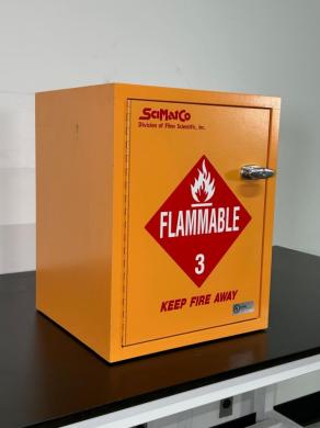 SciMatCo SC8021 6-Gallon Flammable Storage Cabinet with Keyed Lock-cover