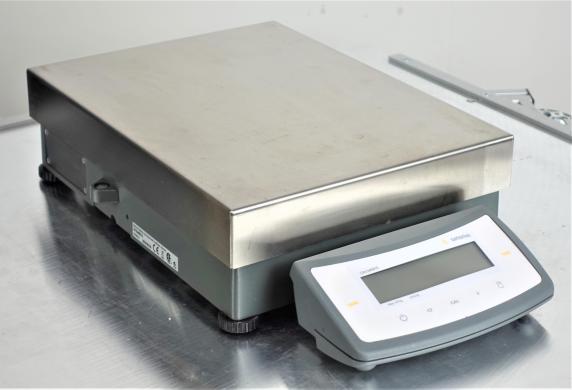 Sartorius CPA34001S Digital Lab Bench Scale 34,000g Capacity 230V-cover
