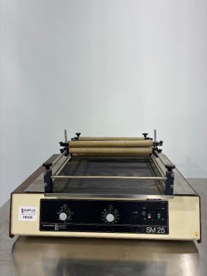 Edmund Bühler SM 25 Laboratory Orbital Shaker for Sample Agitation-cover