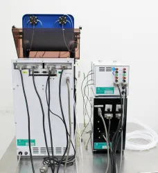 Yamazen Parallel Frac FR-260 Chromatography System with UV-254W Detector and Pump 580D, 12 of 12