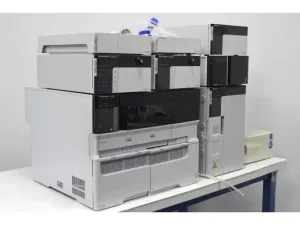 Shimadzu Nexera Hybrid UHPLC System with Dual LC-20ADXR Pumps, SIL-30ACMP Autosampler and SPD-40 UV-Vis Detector, 10 of 36