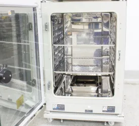 Panasonic MCO-170AICUVL-PA CO2 Incubator 165L with Touchscreen Control, 4 of 9